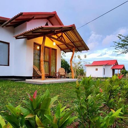 Wild Waves Kumana Safari & Surf Resort Hotel - Panama Near Arugam Bay Exterior photo