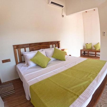 Wild Waves Kumana Safari & Surf Resort Hotel - Panama Near Arugam Bay Exterior photo