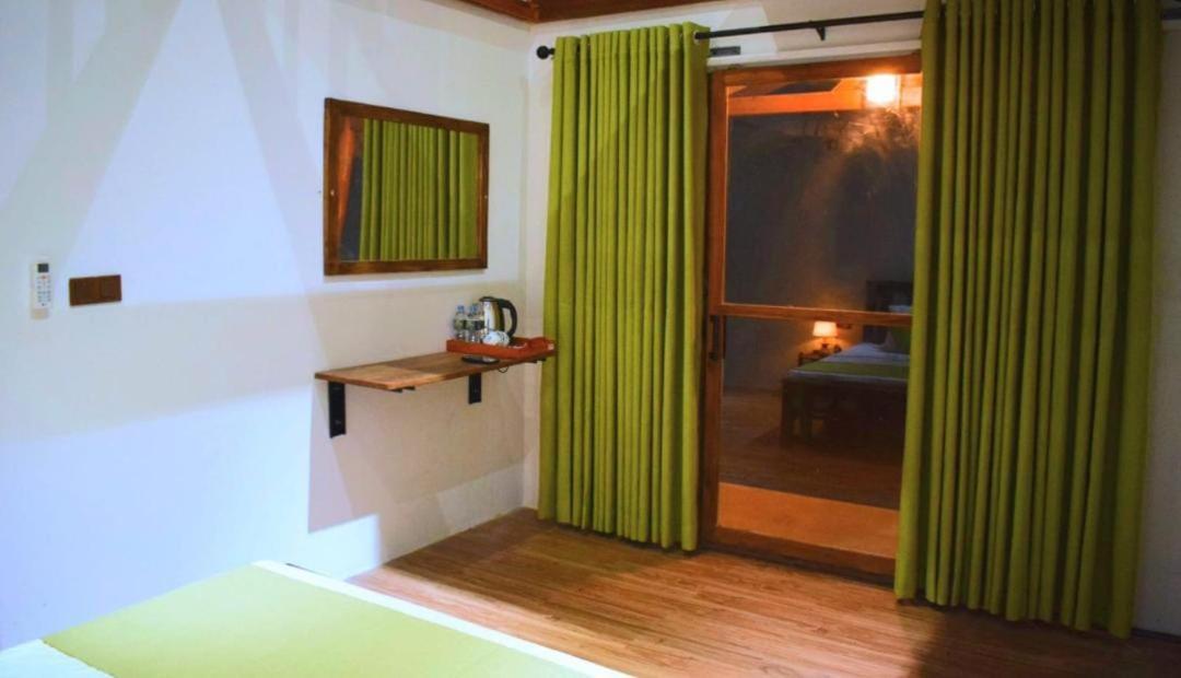 Wild Waves Kumana Safari & Surf Resort Hotel - Panama Near Arugam Bay Exterior photo